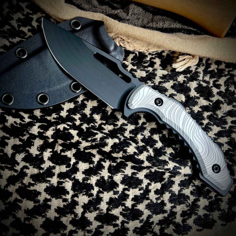 Skyraider - SRK-1 Mustang - Graphite Black - Beskar Scales