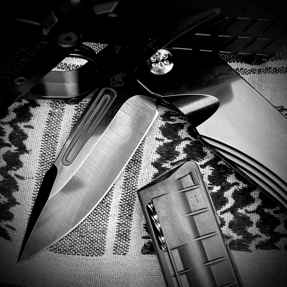 Medford Knife & Tool Proxima - Proxima - S35VN Black DLC Blade Black DLC Handles Std HW Brushed Clip