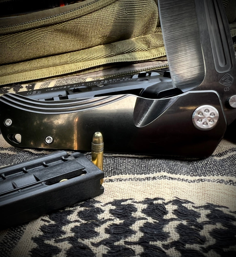 Medford Knife & Tool Proxima - Proxima - S35VN Black DLC Blade Black DLC Handles Std HW Brushed Clip
